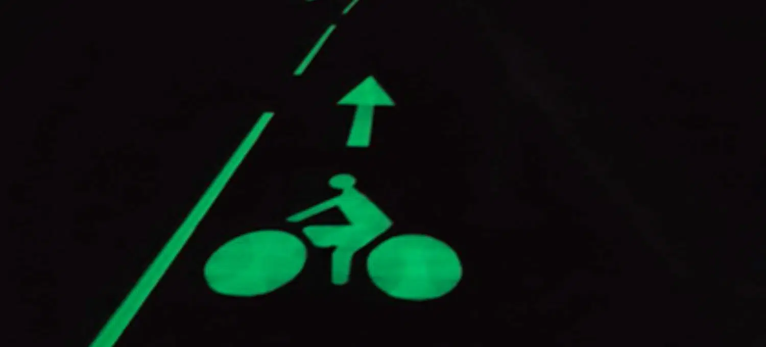 LuminoKrom® paint, bike paths visible day and night