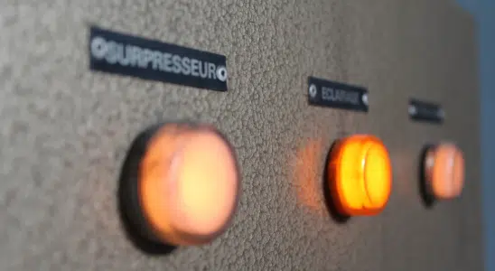 Boutons machine industrielle